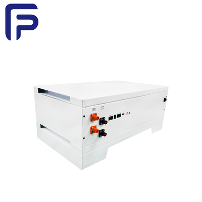 Réservoir blanc LiFePO4 Batterie de stockage d'énergie rechargeable 48V 150AH 7200WH